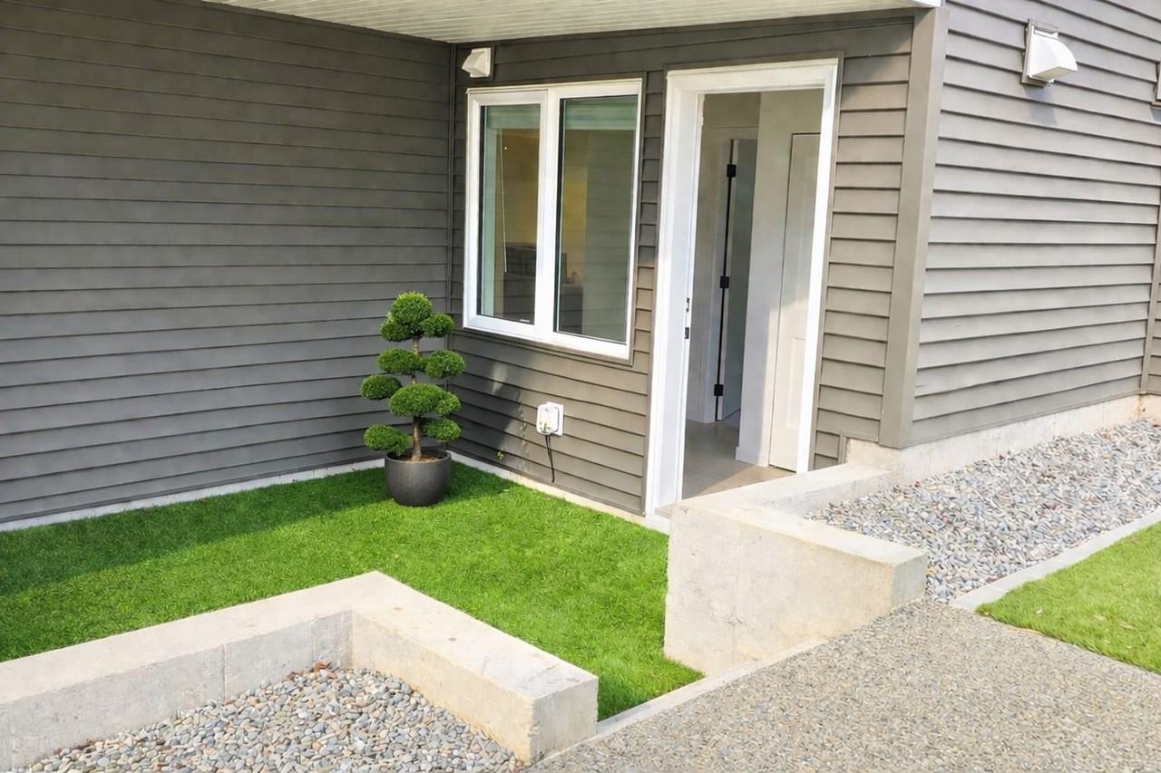 20827 34 Avenue - Photo 3 of 15