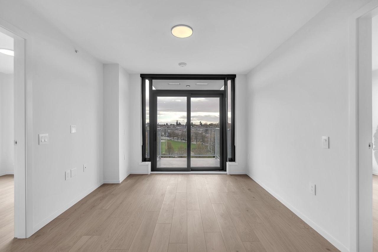 2729 Kingsway #702 - Photo 7 of 38