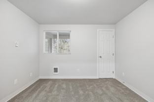 120 Se Everett Mall Way - Photo 1 of 1