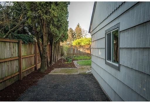 18641 Ne Everett Ct #1 - Photo 6 of 18