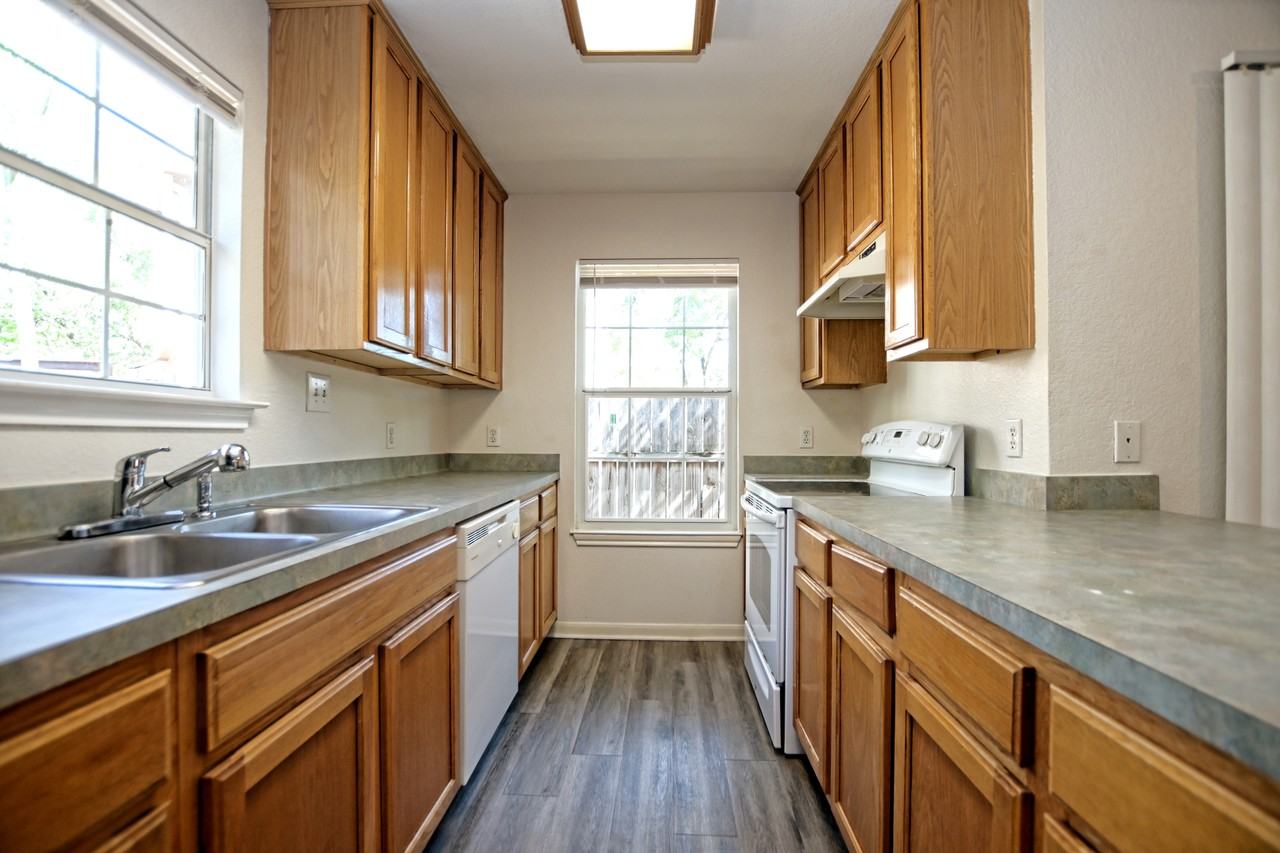 101 S Mockingbird Cir - Photo 5 of 7