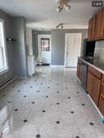 featured image of 4 Thompson St #2