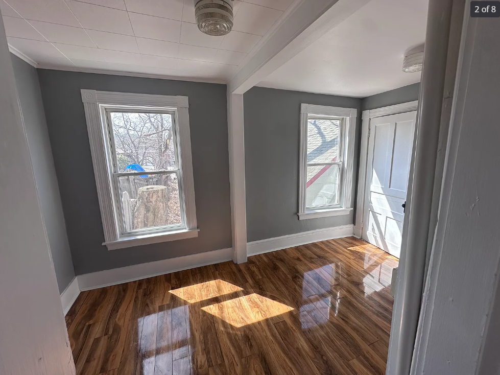 4 Thompson St #2 - Photo 2 of 8