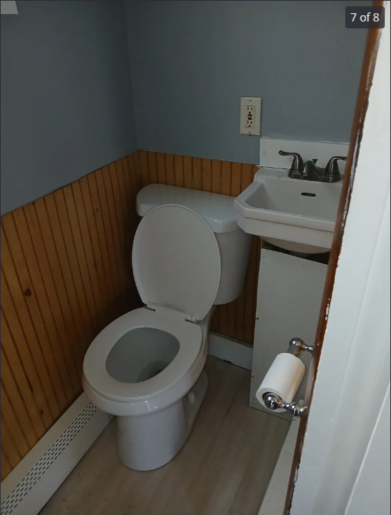 4 Thompson St #2 - Photo 7 of 8