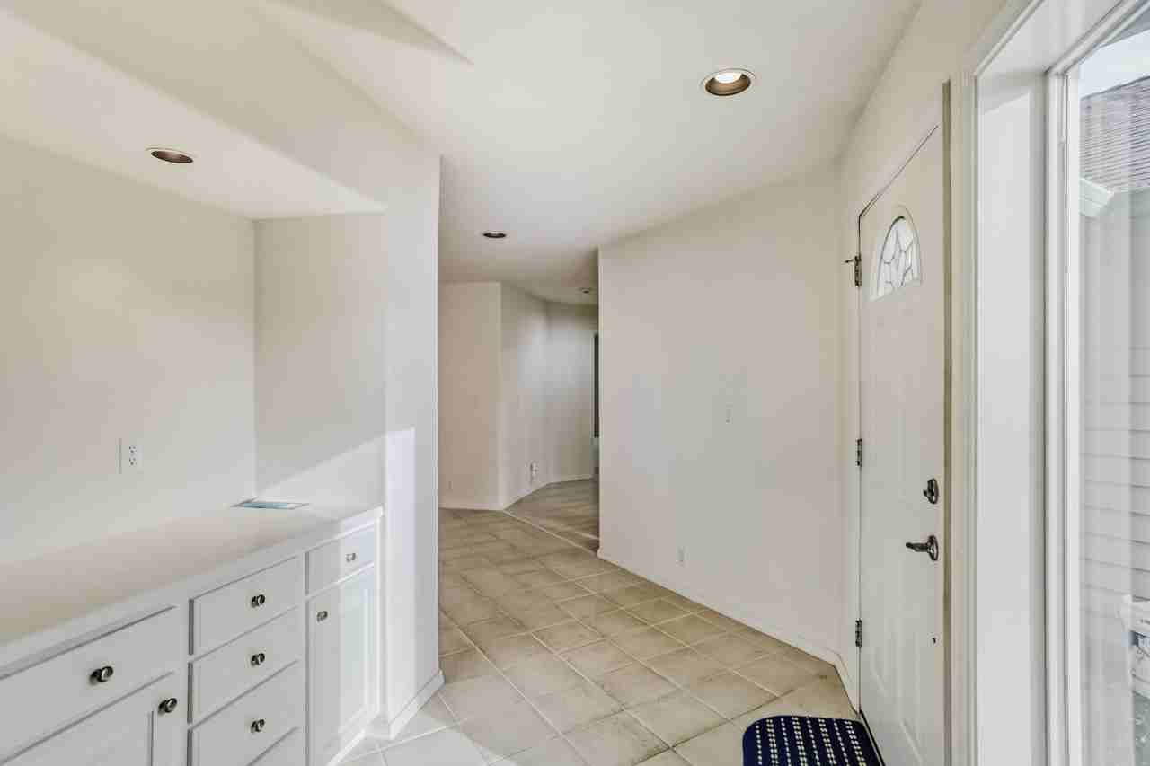 374 Ne 49th Ave #1 - Photo 4 of 39