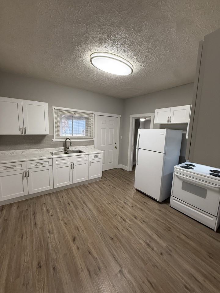 1512 English Ave #1 - Photo 5 of 18