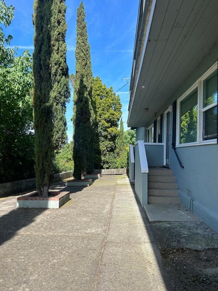 10 and 12 San Pablo Ave - Photo 7 of 28