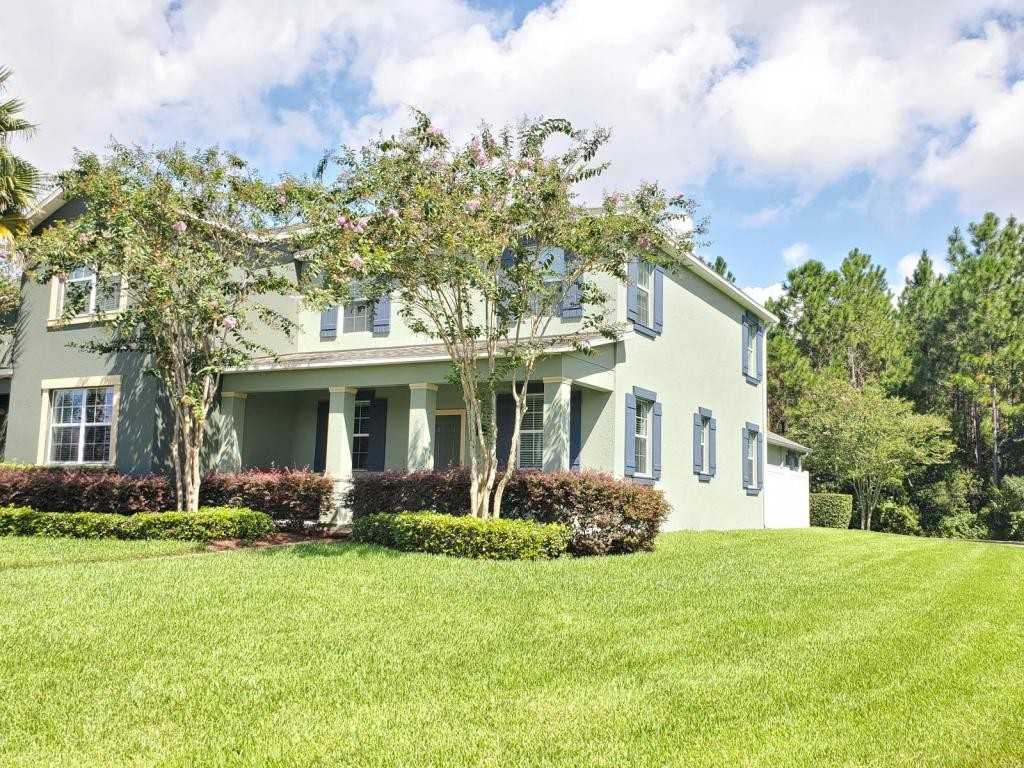 14731 Driftwater Dr - Photo 3 of 43