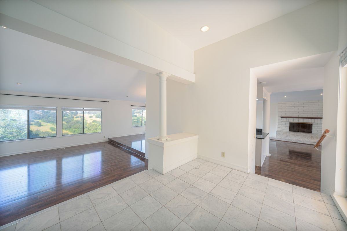 2605 Indian Creek Rd - Photo 2 of 42