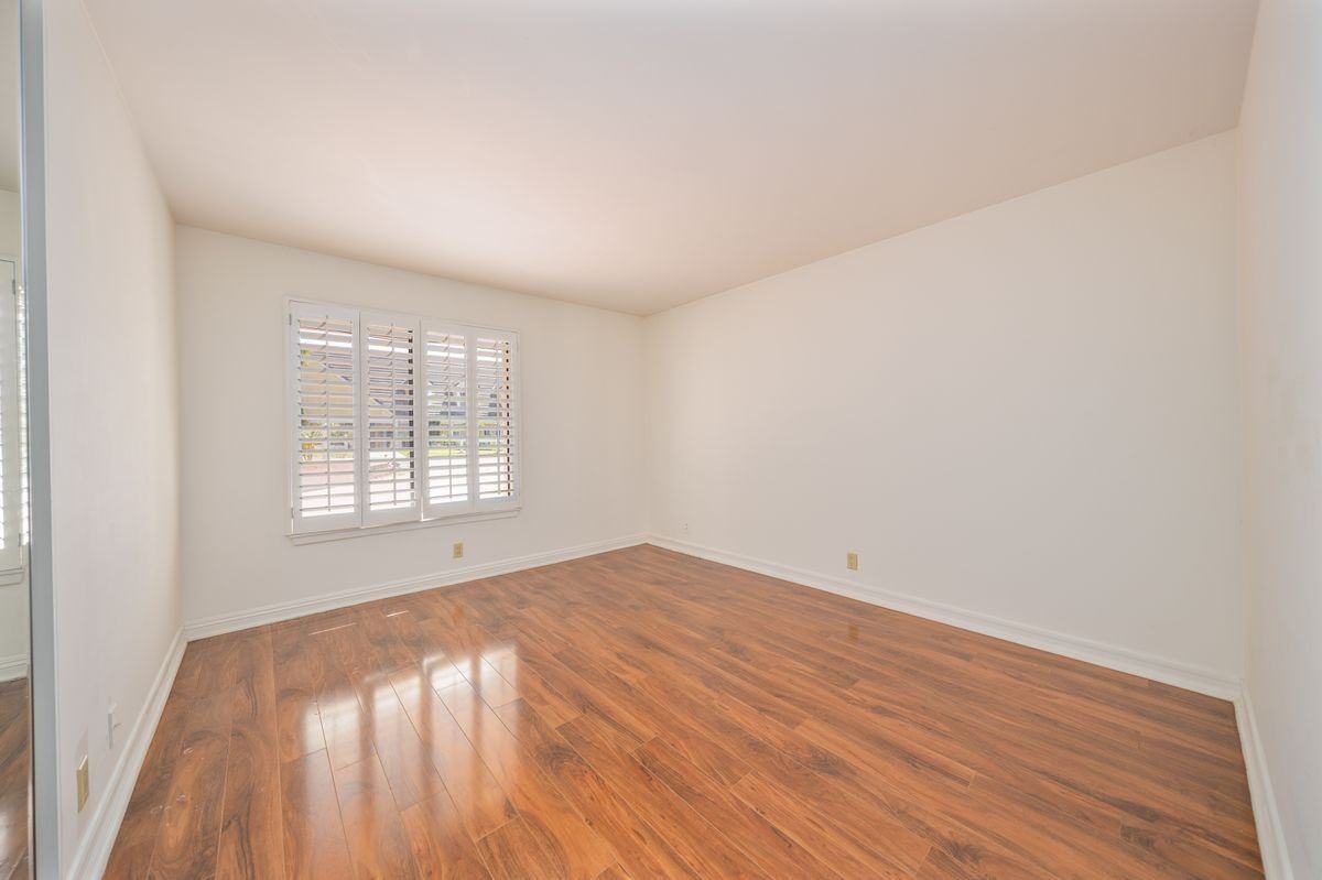 2605 Indian Creek Rd - Photo 3 of 42