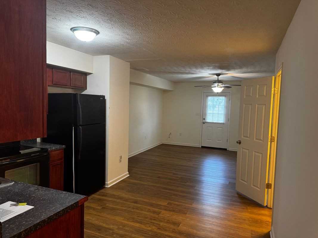 115 Corvette Vw ##B - Photo 3 of 13