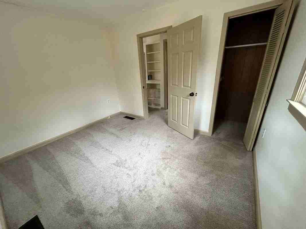 58 Pomperaug Rd - Photo 5 of 14