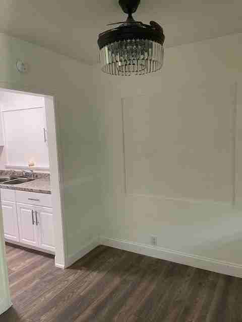 1911 Boston Ave - Photo 3 of 9