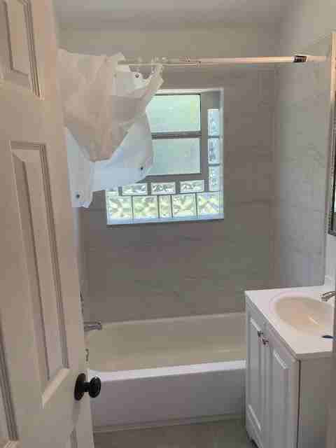 1911 Boston Ave - Photo 7 of 9