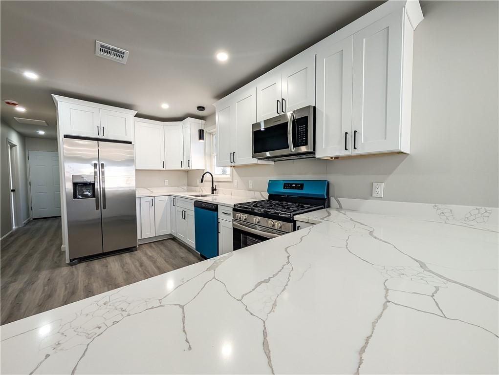 28 Julian St - Photo 2 of 12