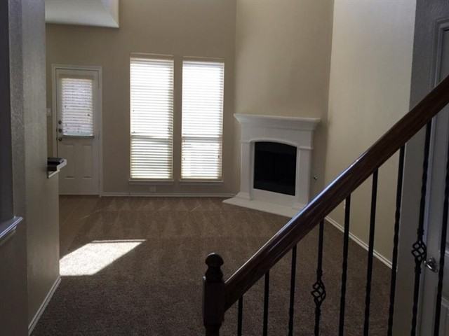 7304 White Valley Dr - Photo 2 of 9