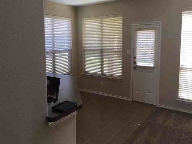 7304 White Valley Dr - Photo 3 of 9