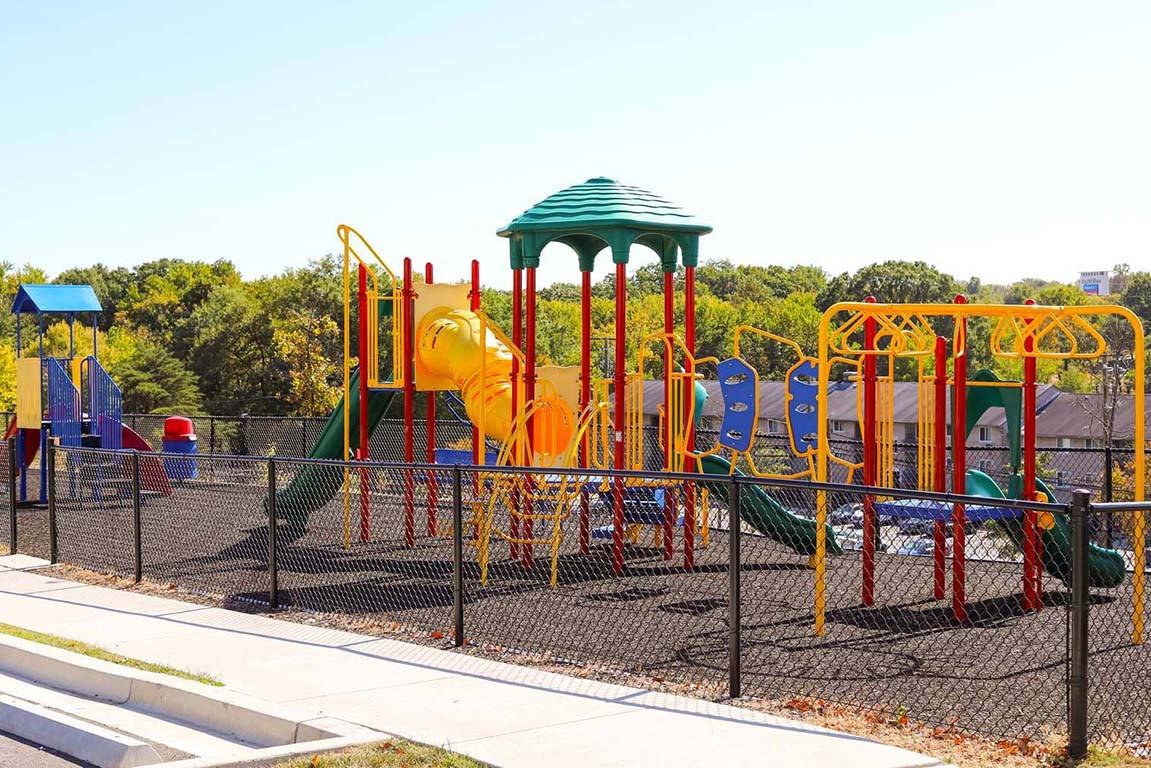 Bladensburg Commons - Photo 4 of 13