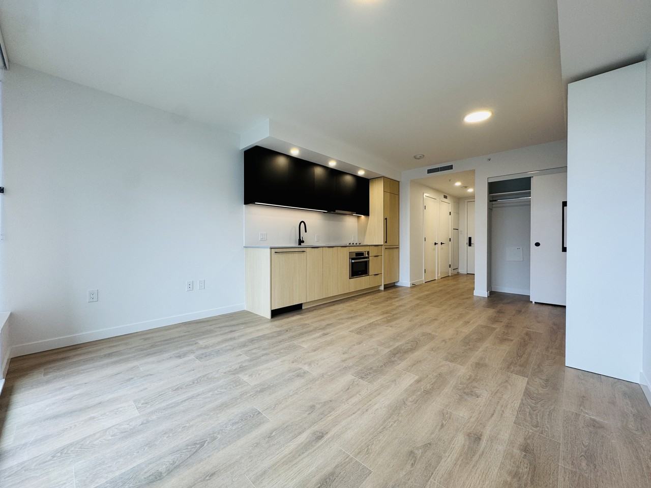 13738 Central Avenue #7xx - Photo 4 of 14