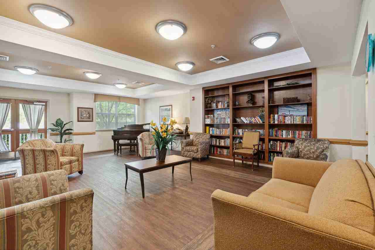 Ednor Apartments II - Photo 6 of 18