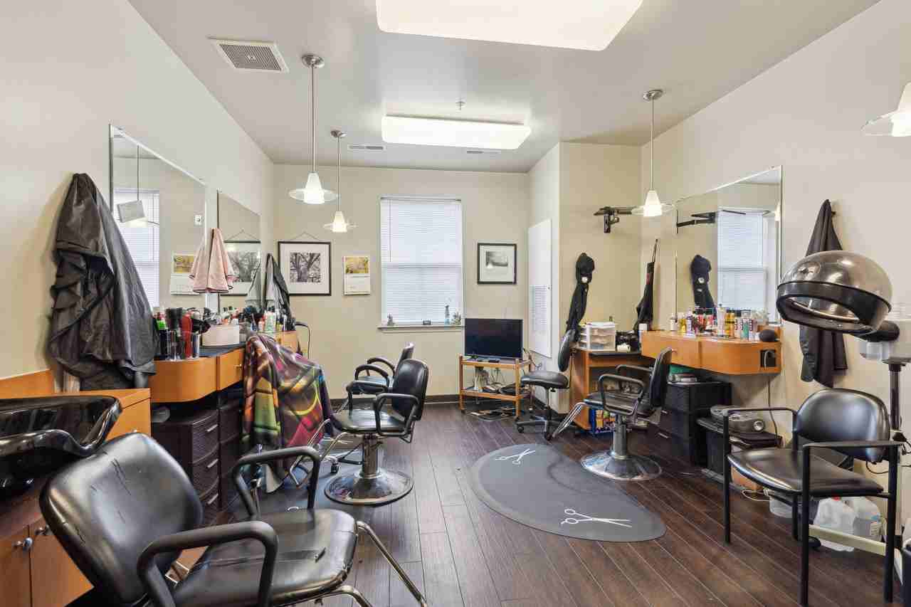 Ednor Apartments I - Photo 4 of 17