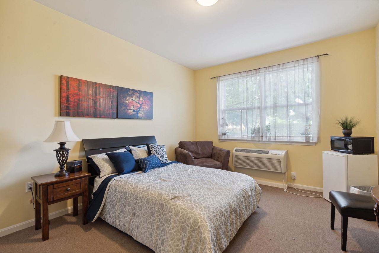 Ednor Apartments I - Photo 6 of 17