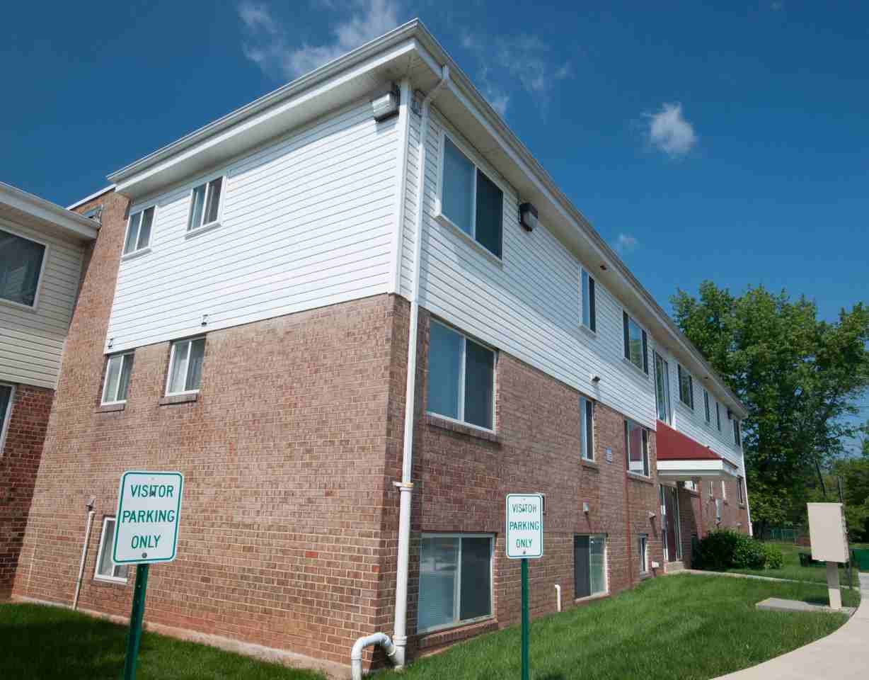 Cherrydale Apartments - Photo 2 of 32