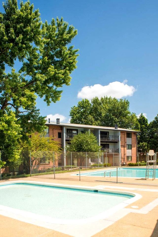 Central Gardens II - Photo 4 of 9