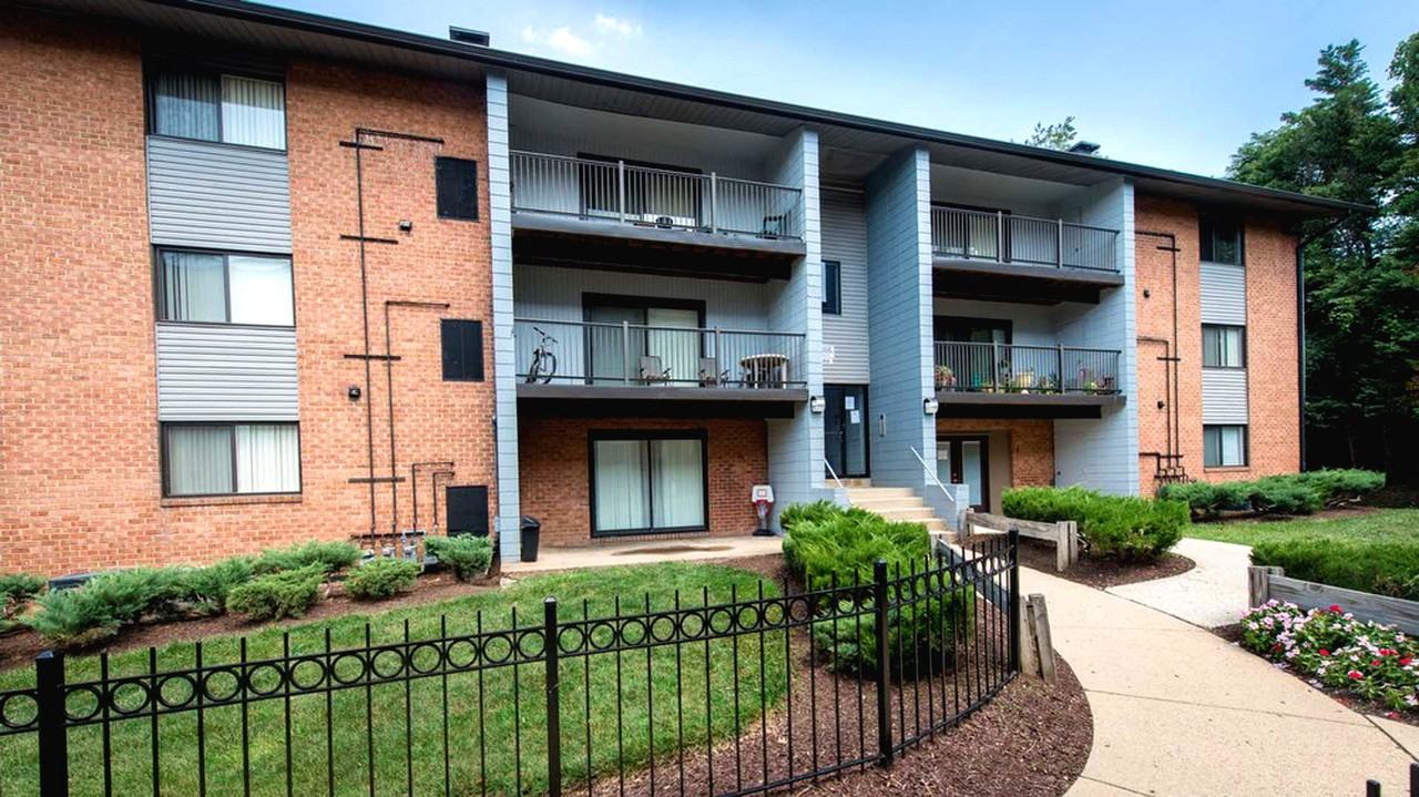 Central Gardens II - Photo 6 of 9