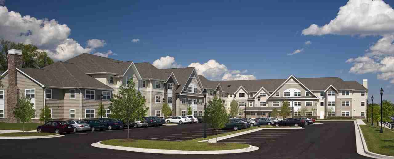 Greens at Rolling Rd - Photo 3 of 6