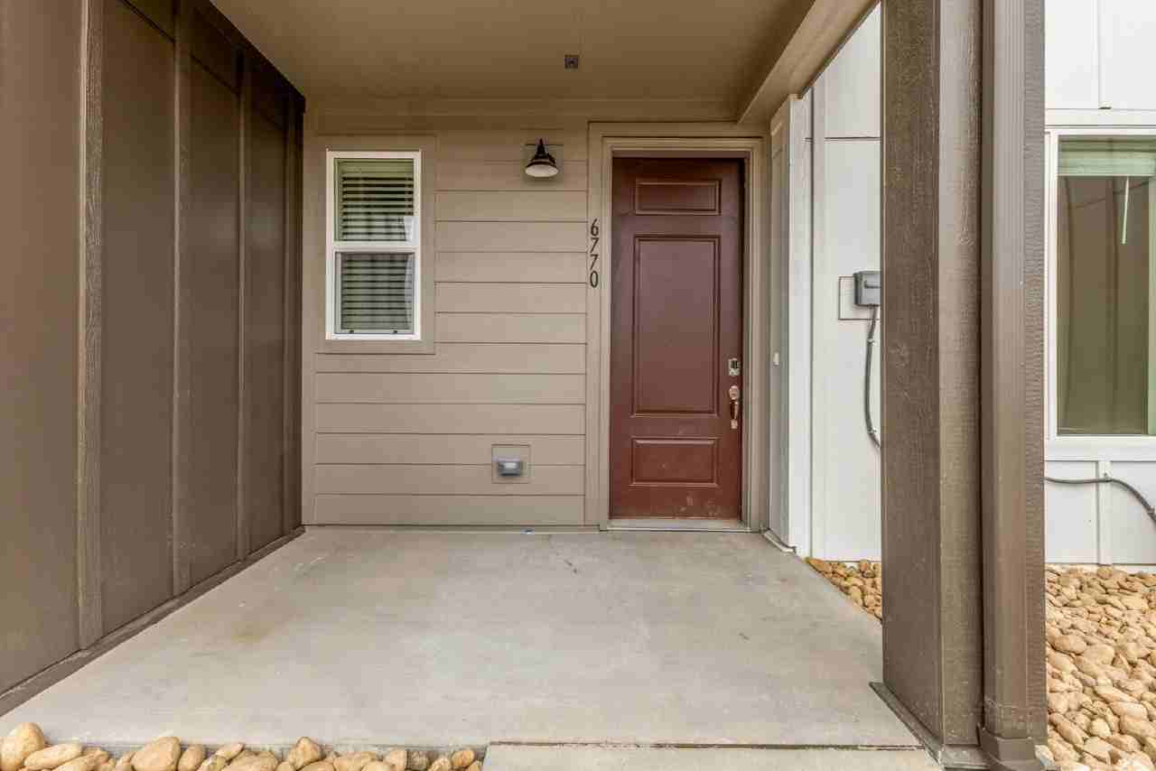 6770 Merseyside Ln - Photo 3 of 37