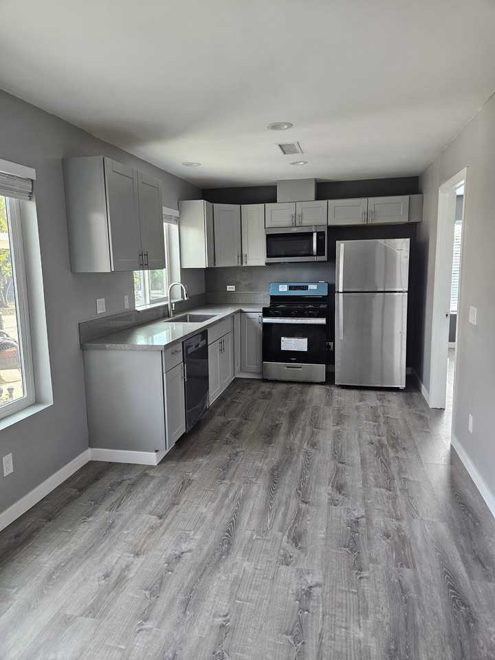 2423 Smokewood Pl - Photo 5 of 12