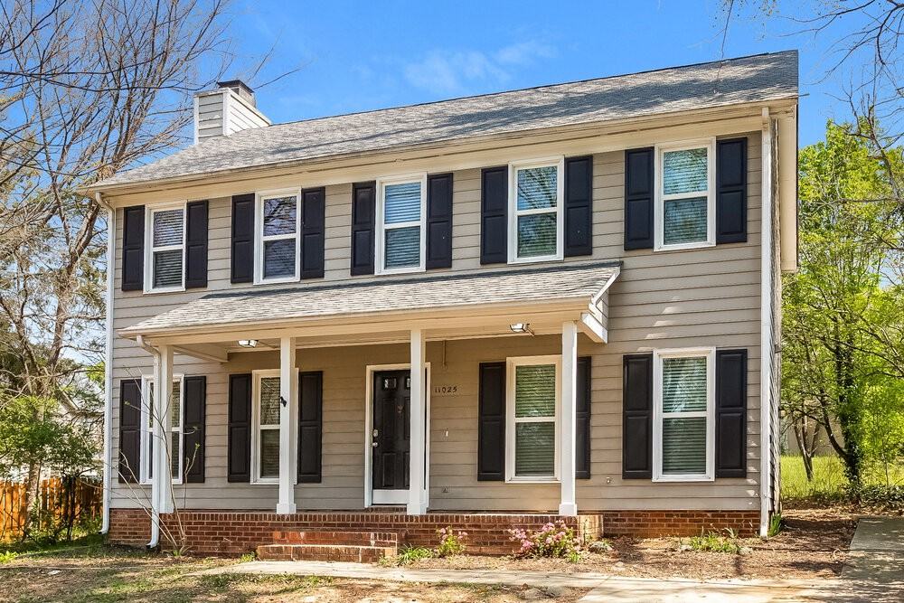 11025 Ballards Pond Ln - Photo 4 of 17