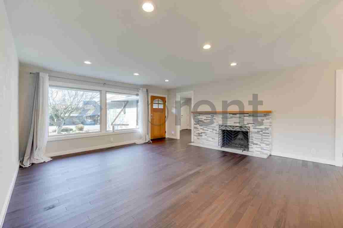 1608 Nw 197th St - Photo 3 of 29