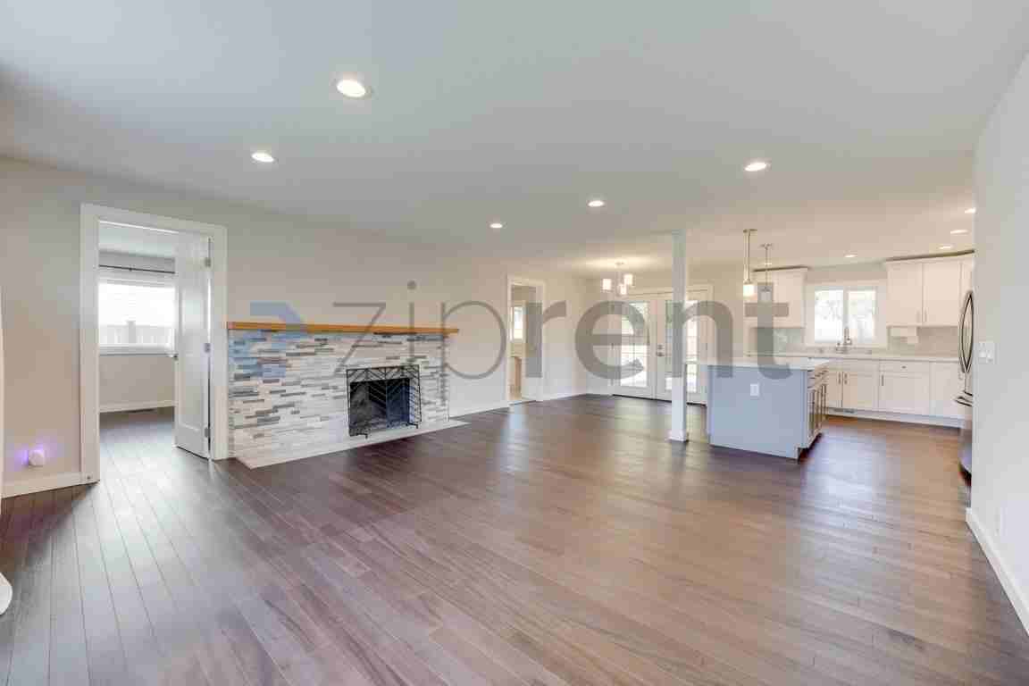 1608 Nw 197th St - Photo 5 of 29