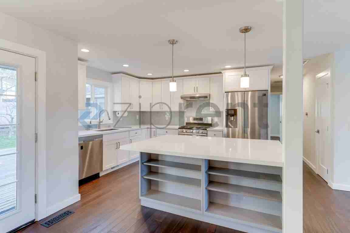 1608 Nw 197th St - Photo 7 of 29