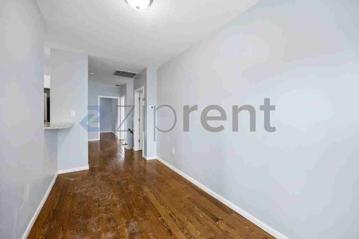 92 Maple St #3 - Photo 7 of 21