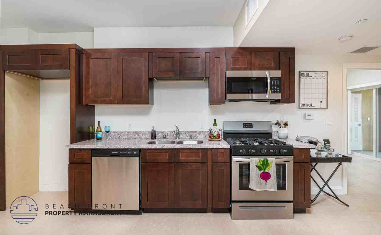 Beach Cities Villas - Photo 3 of 21
