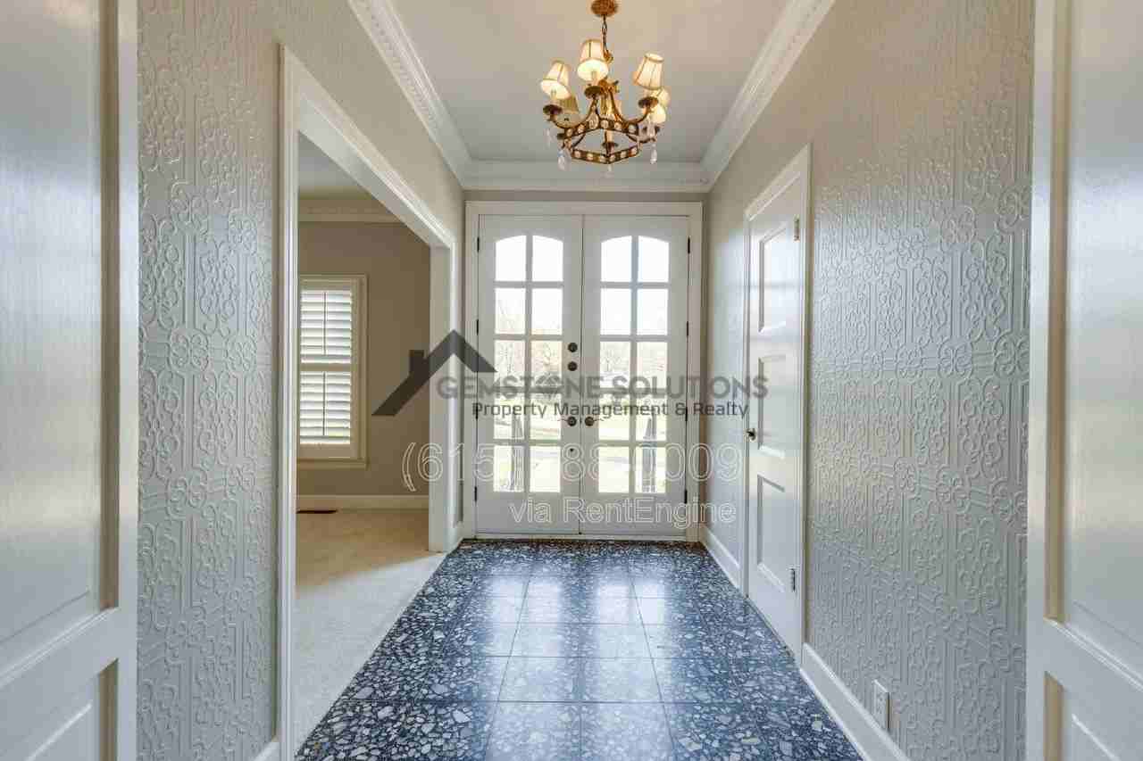 1227 Carl Seyfert Memorial Dr - Photo 5 of 50