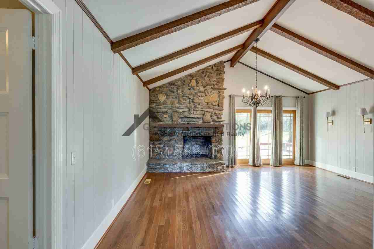 1227 Carl Seyfert Memorial Dr - Photo 6 of 50