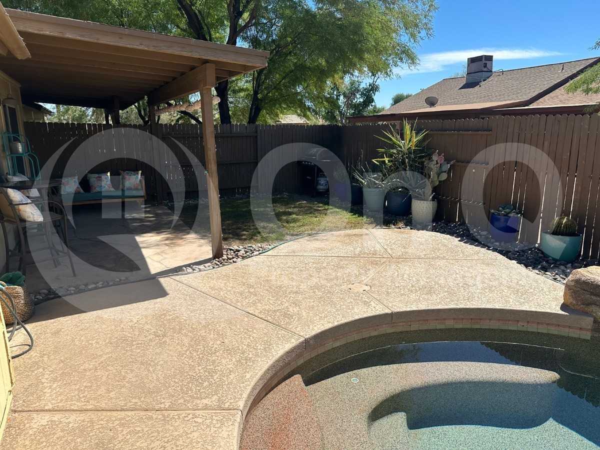 5605 W Buffalo St - Photo 4 of 7