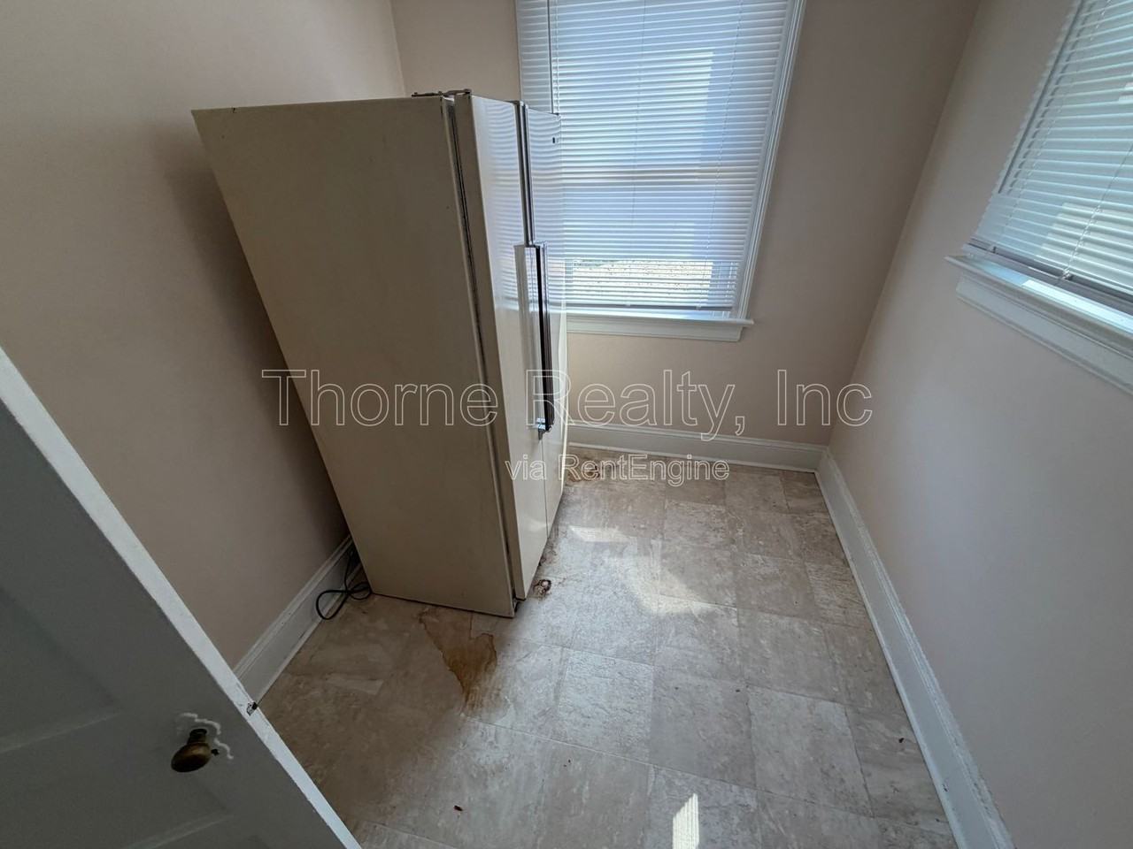 218 S Vyne St - Photo 5 of 12