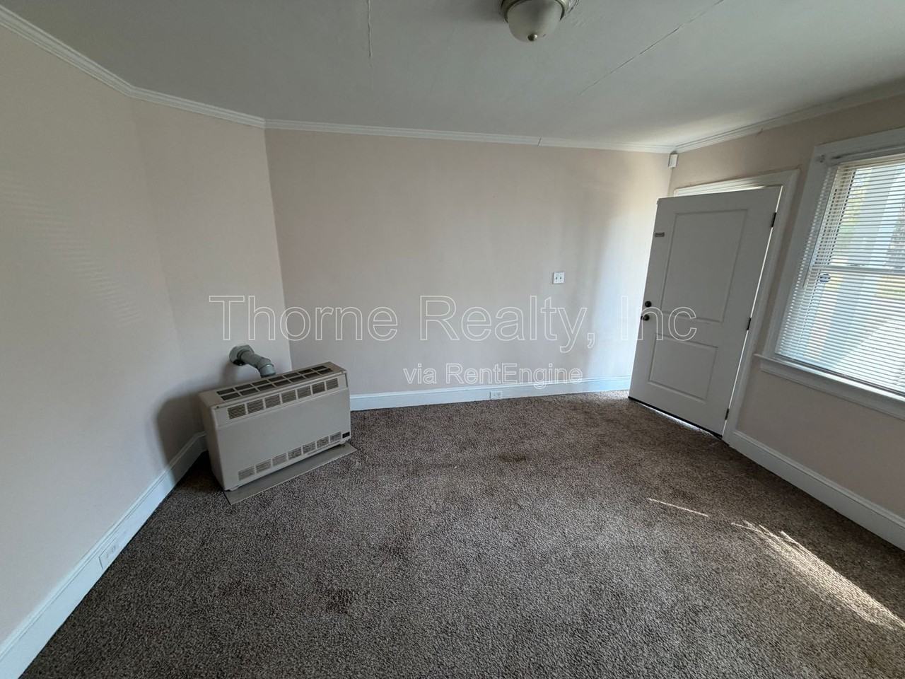 218 S Vyne St - Photo 7 of 12