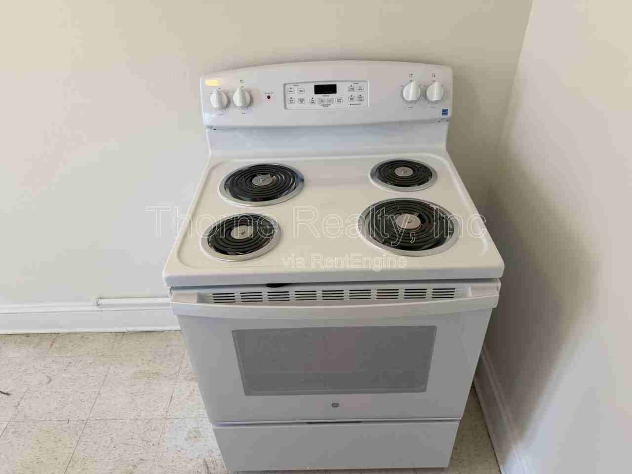 216 S Vyne St - Photo 5 of 9