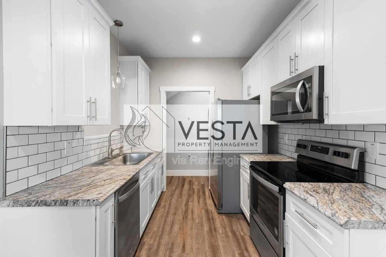 12 Riddle Rd - Photo 2 of 50