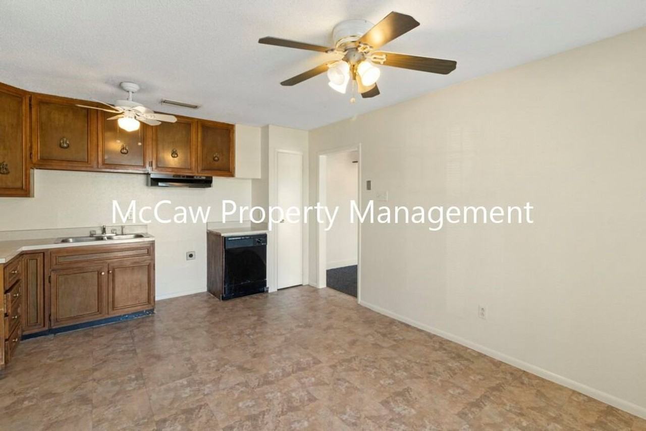 2600 Bluebird Ln - Photo 5 of 19