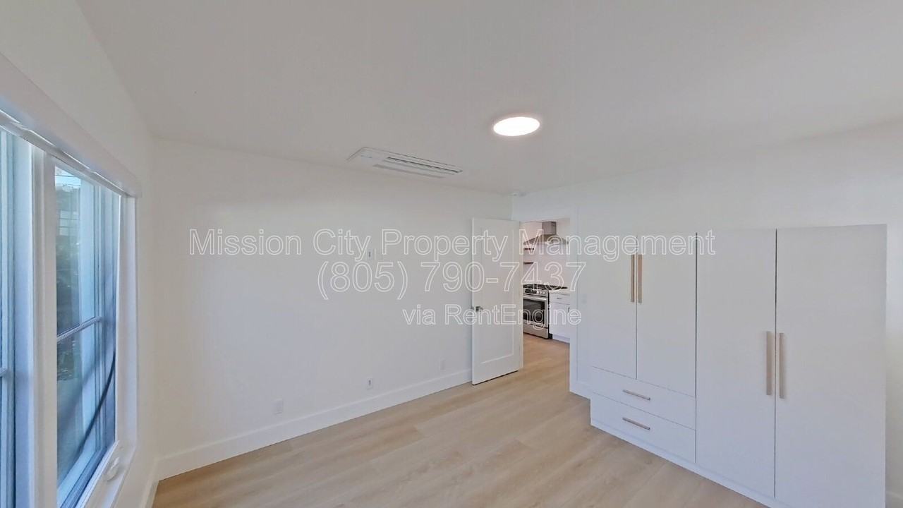 328 W Pedregosa St #C - Photo 7 of 25