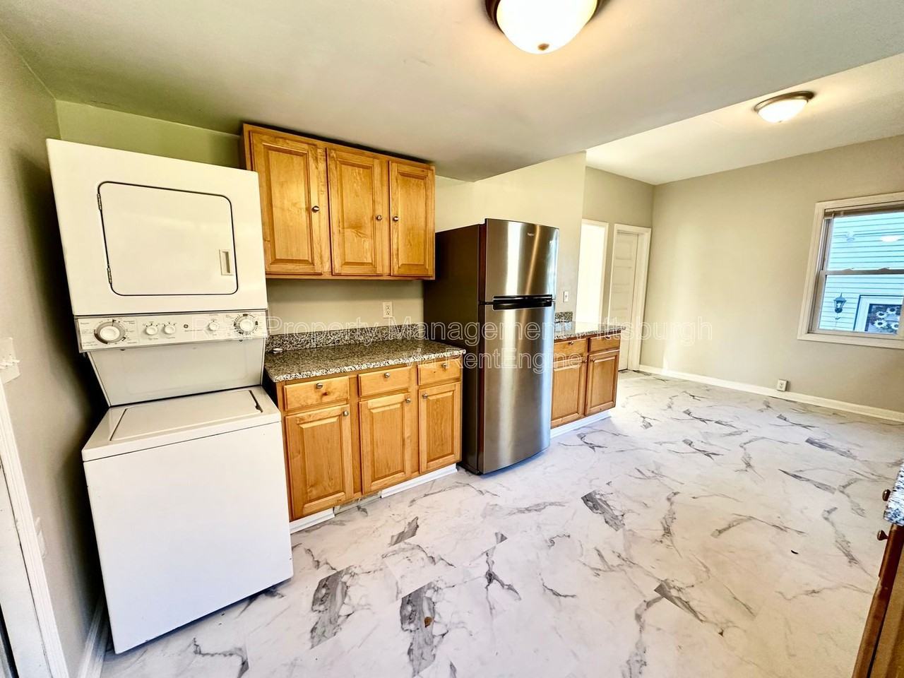 2233 Milligan Ave - Photo 2 of 32