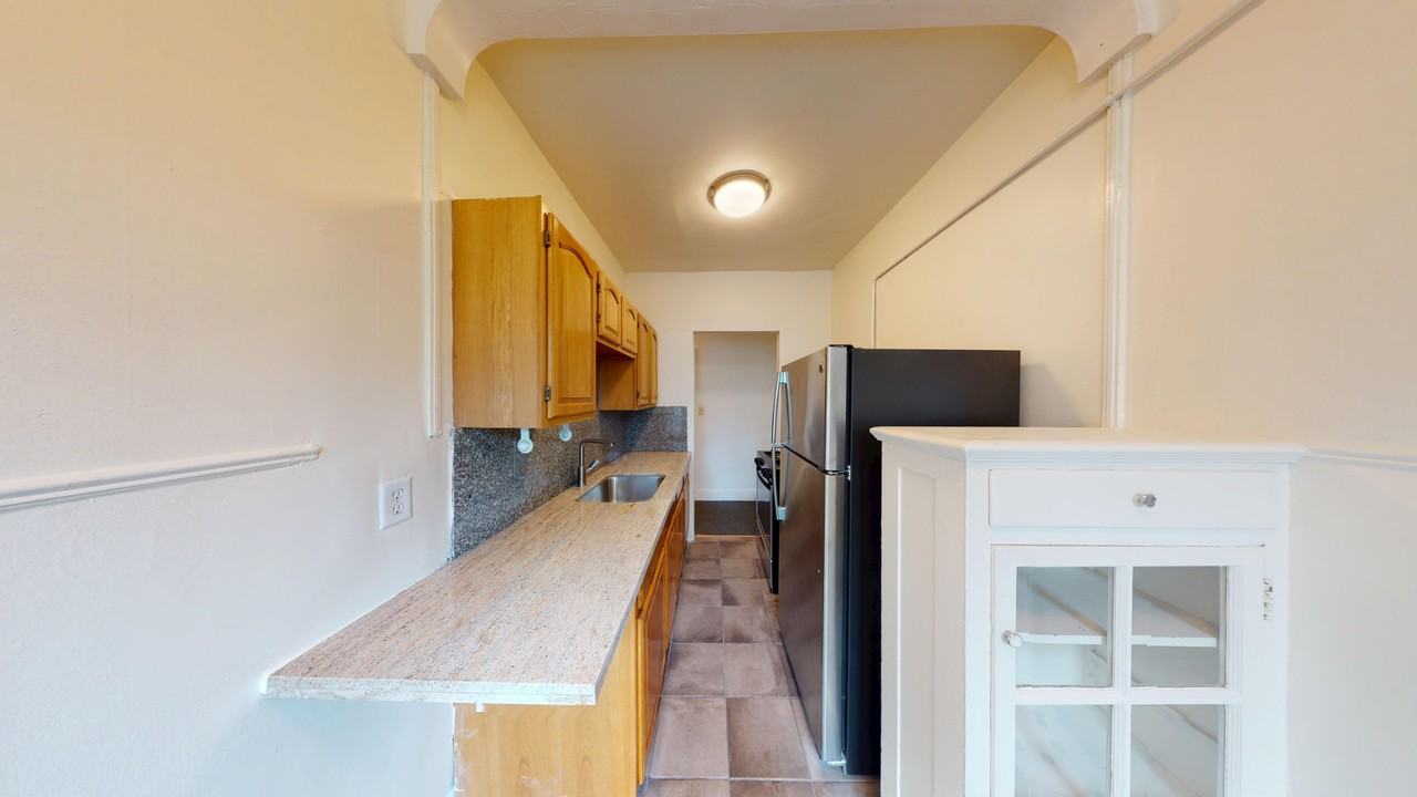 2410 Dwight Way - Photo 5 of 50