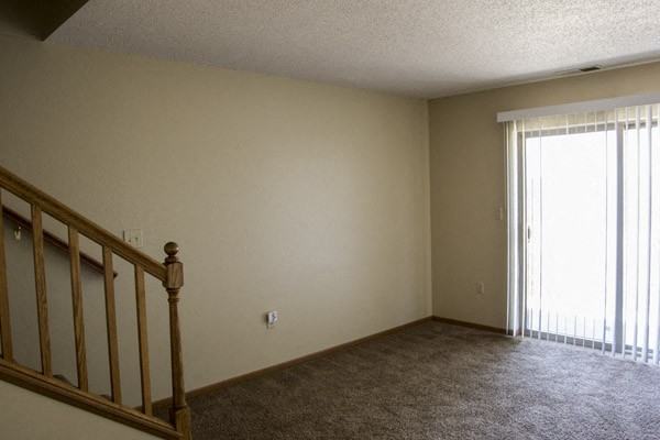 Majestic View Townhomes - Photo 5 of 14